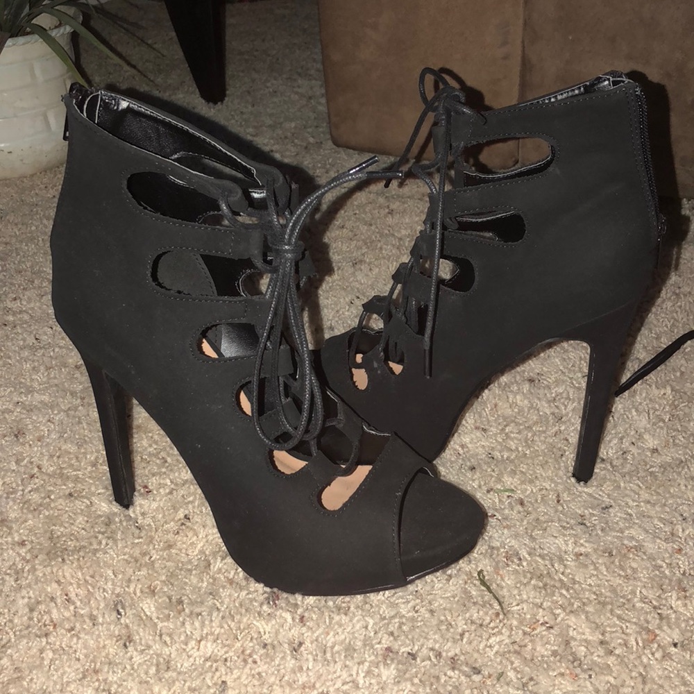 👠❤️ - Picture 3 of 4